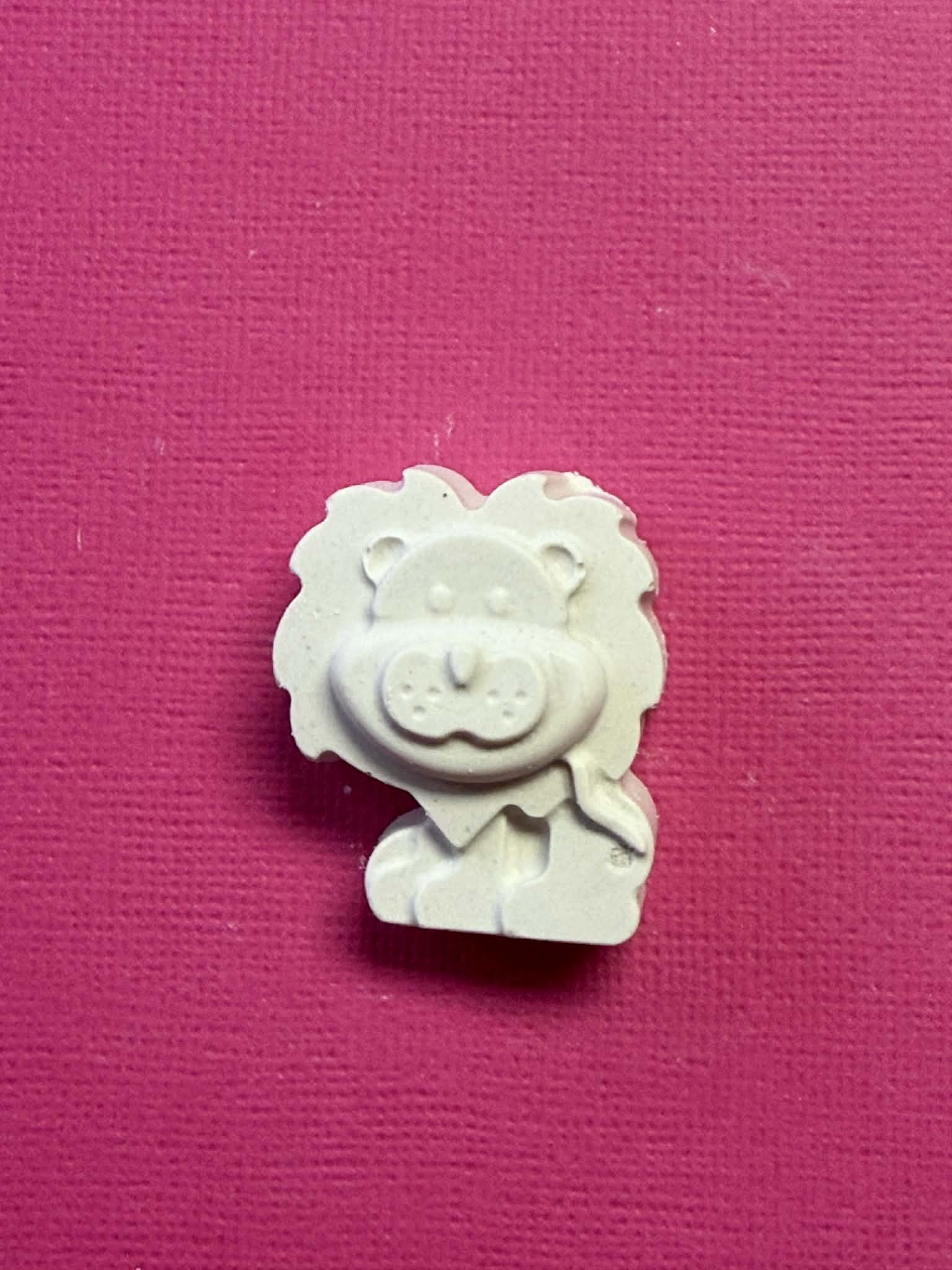LION PRIDE KIT